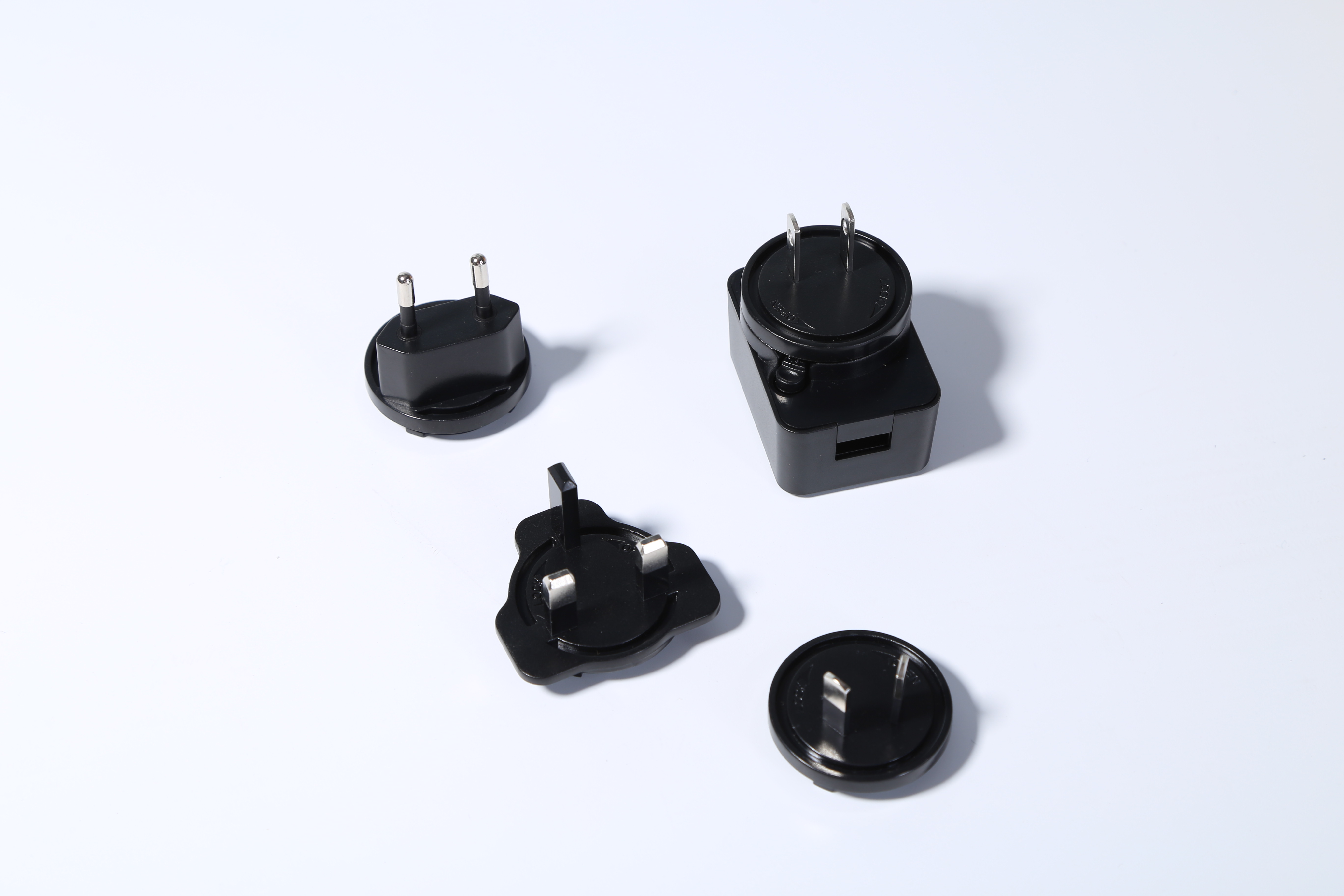 MX15w-0502500型號5v2.5a轉換頭電源適配器 cb認證