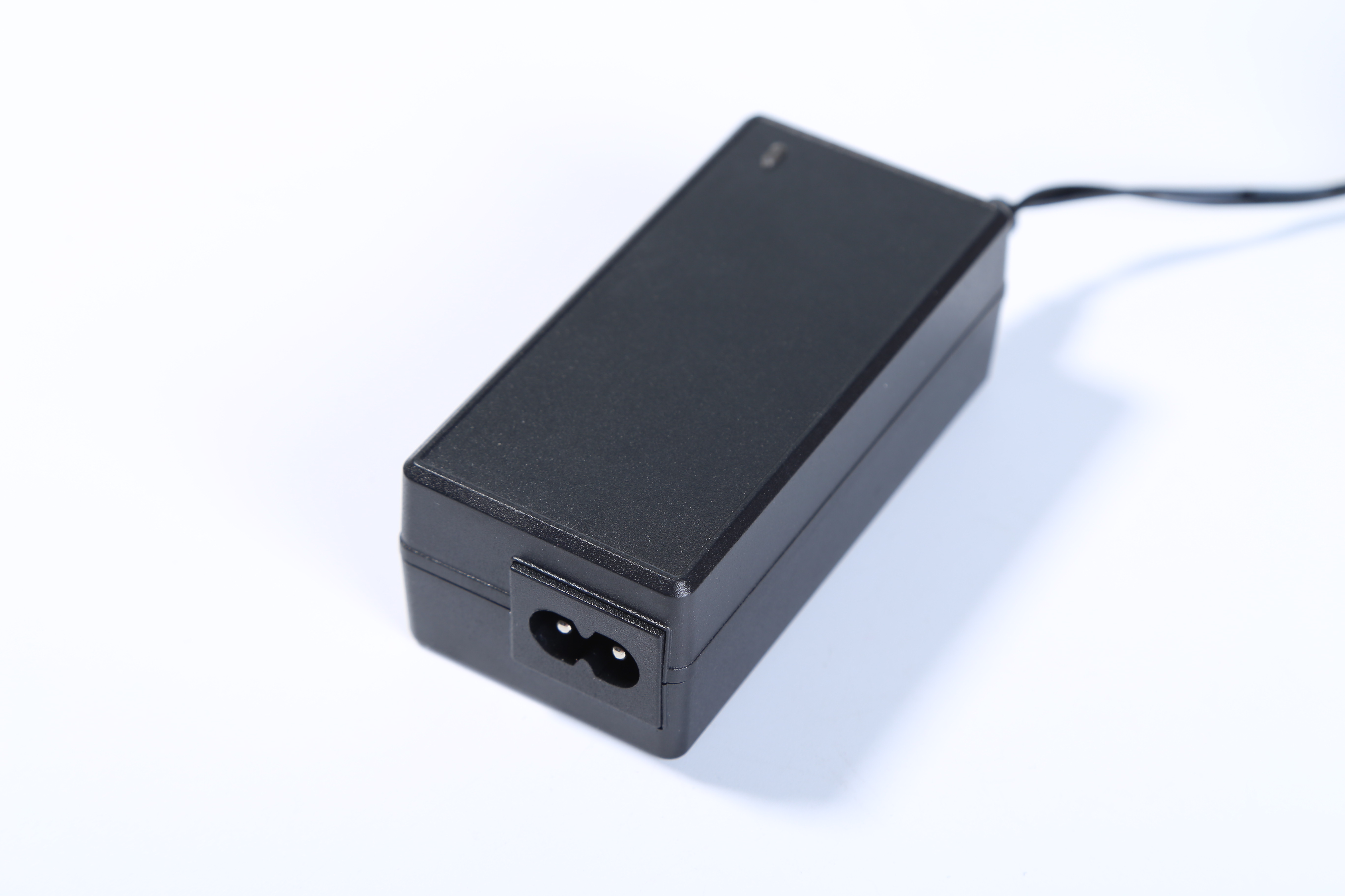 MX24w-1801000型號18v1a桌面式電源適配器 CB認證