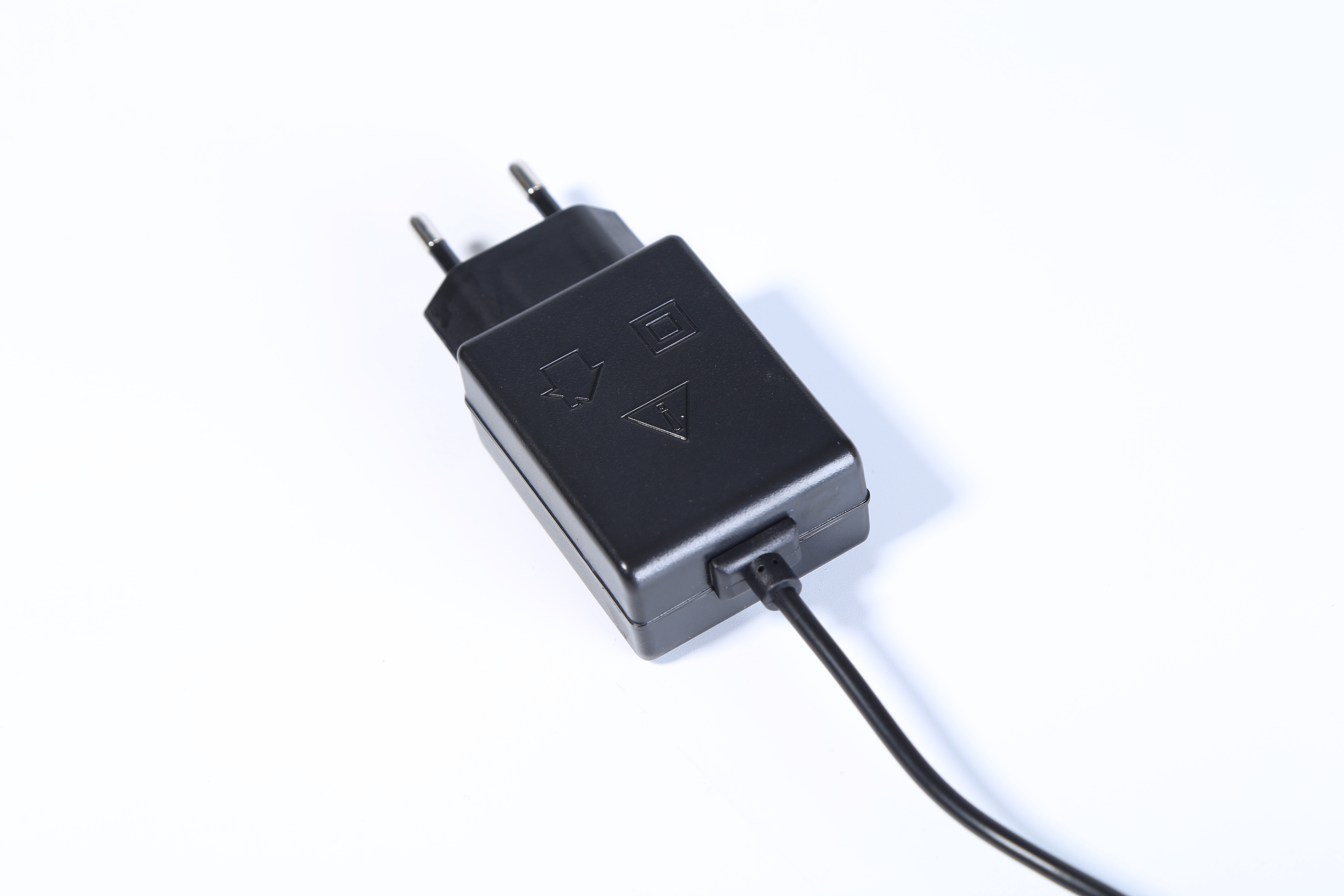 mx15x系列12v1.25a歐規電源適配器ce/gs認證