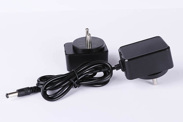 MX15w系列5v2a印度規電源適配器 bis認證