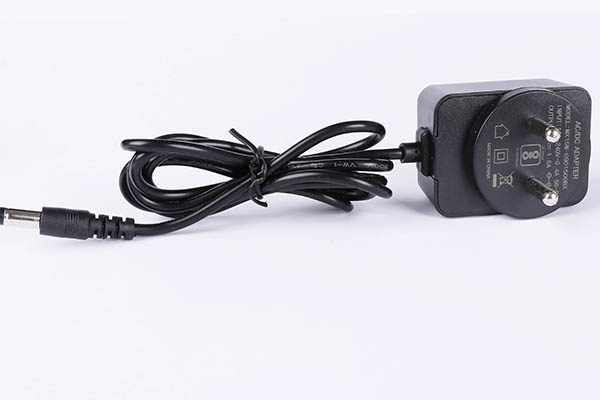 MX15w系列5v2a印度規電源適配器 bis認證